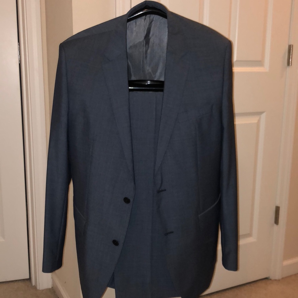 Hugo Boss Men’s Suit